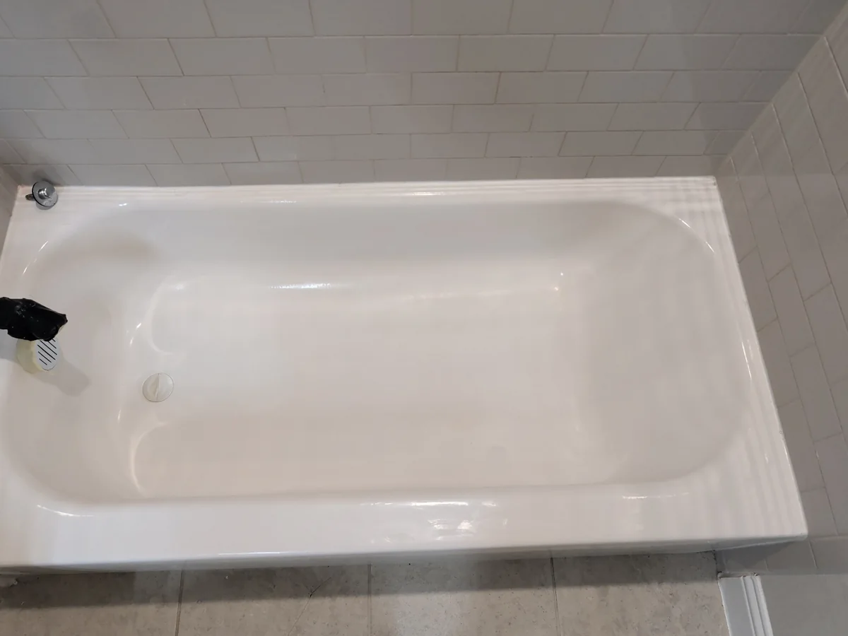 Wide view of bathtub after localized repair in Allen, Texas
